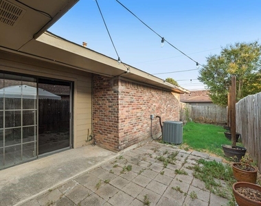 2946 Allister Street - Photo Thumbnail 24