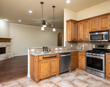 278 Spyglass Drive - Photo Thumbnail 16