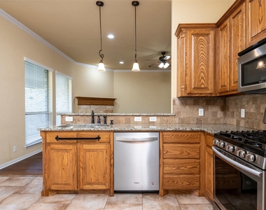 278 Spyglass Drive - Photo Thumbnail 17