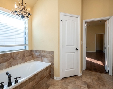 278 Spyglass Drive - Photo Thumbnail 22