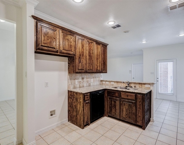 1037 Kyan Lane - Photo Thumbnail 9