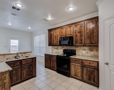 1037 Kyan Lane - Photo Thumbnail 6