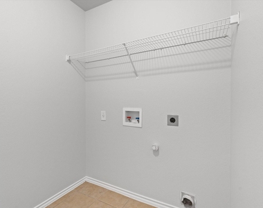 13101 Barbarosa Drive - Photo Thumbnail 21