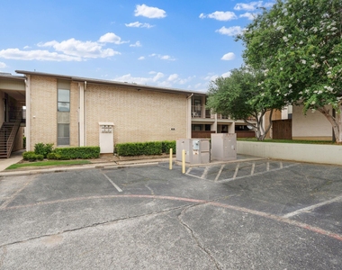 12824 Midway Road - Photo Thumbnail 29