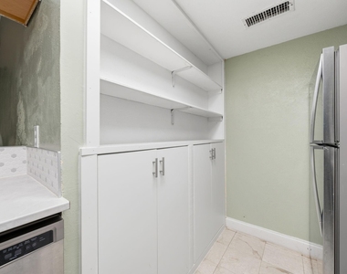 12824 Midway Road - Photo Thumbnail 16