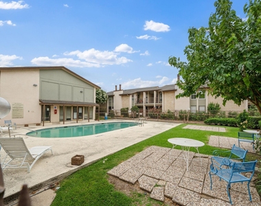 12824 Midway Road - Photo Thumbnail 28