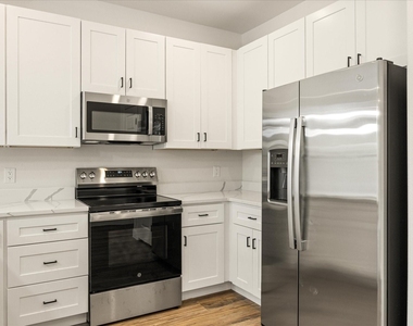 5714 Barkridge Drive - Photo Thumbnail 3