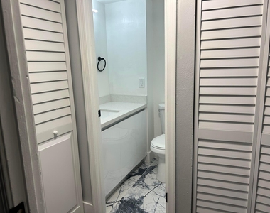 3264 Nw 84th Avenue - Photo Thumbnail 4