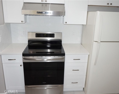 4499 N Via Marisol - Photo Thumbnail 7