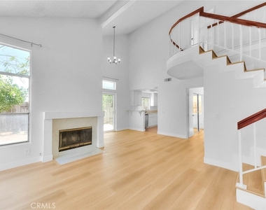 3640 Honey Glen Way - Photo Thumbnail 8
