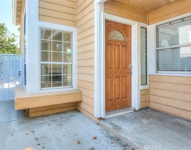 3640 Honey Glen Way - Photo Thumbnail 6