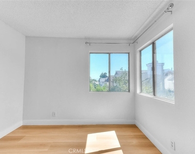 3640 Honey Glen Way - Photo Thumbnail 28