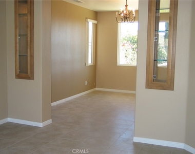 27720 Elderberry Street - Photo Thumbnail 8