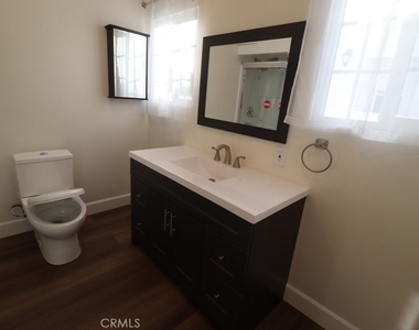 1917 W 74th - Photo Thumbnail 31