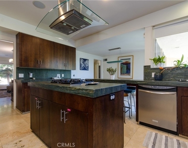510 Leslie - Photo Thumbnail 16