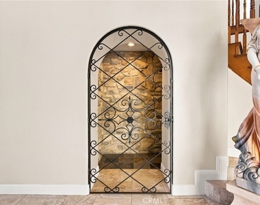 5182 Garrett Court - Photo Thumbnail 12