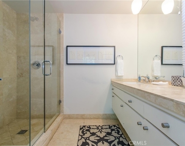 510 Leslie - Photo Thumbnail 14