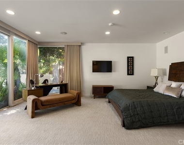 510 Leslie - Photo Thumbnail 8