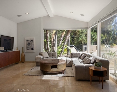 510 Leslie - Photo Thumbnail 21