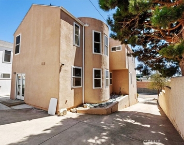 313 E Oak Avenue - Photo Thumbnail 27