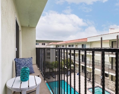 1720 Ardmore Avenue - Photo Thumbnail 33