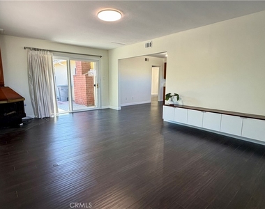 5225 Maricopa Street - Photo Thumbnail 11