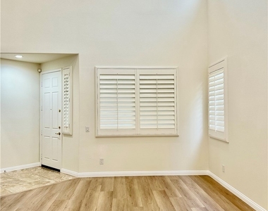 430 Mackena Place - Photo Thumbnail 2