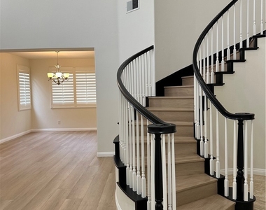 430 Mackena Place - Photo Thumbnail 6