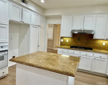 430 Mackena Place - Photo Thumbnail 12