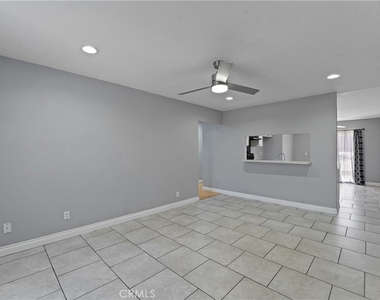1682 Sycamore - Photo Thumbnail 3