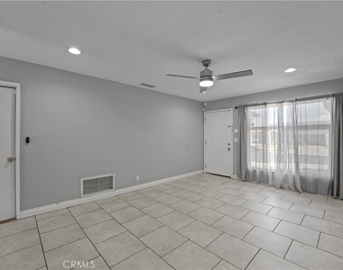 1682 Sycamore - Photo Thumbnail 4