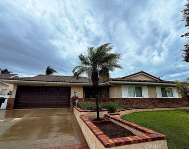 308 Somerset - Photo Thumbnail 25