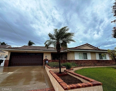 308 Somerset - Photo Thumbnail 28