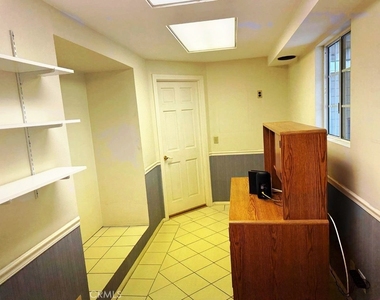 308 Somerset - Photo Thumbnail 16