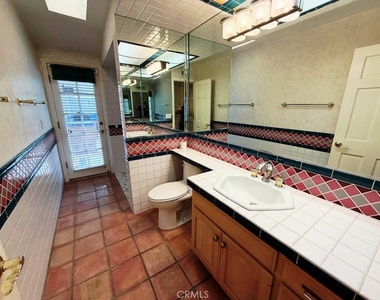 308 Somerset - Photo Thumbnail 18
