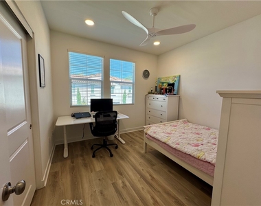 5372 Harvard Way - Photo Thumbnail 13