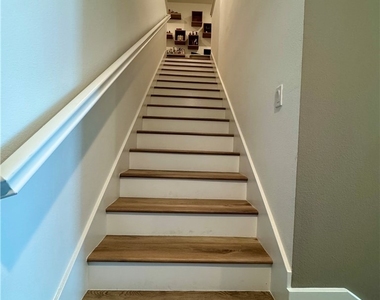 5372 Harvard Way - Photo Thumbnail 6