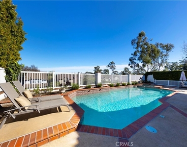 30932 Colonial Place - Photo Thumbnail 3