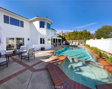 30932 Colonial Place - Photo Thumbnail 7