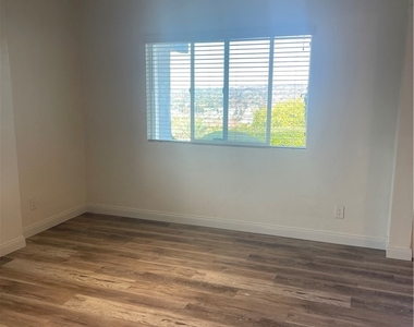33536 Valle Road - Photo Thumbnail 5