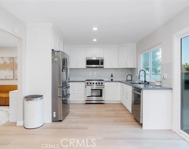 22752 Bayshore Lane - Photo Thumbnail 6
