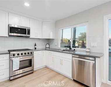 22752 Bayshore Lane - Photo Thumbnail 7