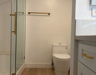 392 Avenida Castilla - Photo Thumbnail 7