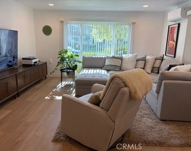392 Avenida Castilla - Photo Thumbnail 3