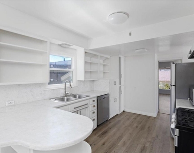 1923 S Tremont Street - Photo Thumbnail 13