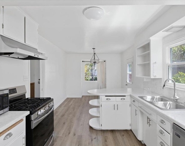 1923 S Tremont Street - Photo Thumbnail 14