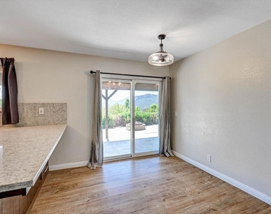 15436 Las Manzanitas Road - Photo Thumbnail 19