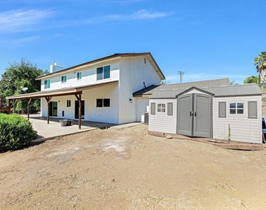 15436 Las Manzanitas Road - Photo Thumbnail 40
