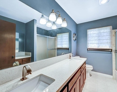 15436 Las Manzanitas Road - Photo Thumbnail 29