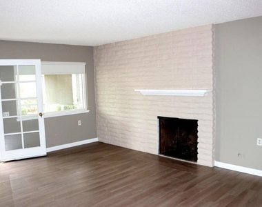 16734 Meandro Court - Photo Thumbnail 12